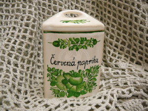 Keramické koreničky malé hranaté