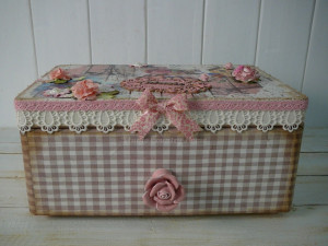 Drevená skrinka MUSIC