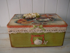 Drevená skrinka SKVELÝ DEŇ