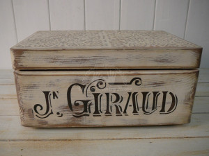 Drevená skrinka ORNAMENT