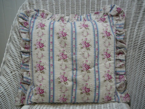 Vankúš RUŽIČKY V MODROM