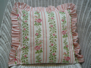 Vankúš KORÁLOVÝ PÁSIK